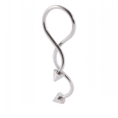 Обица за пъп извън стандарта