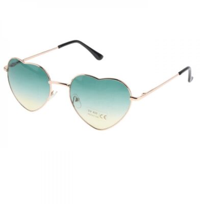 Подчертаващи стила очила със сърца