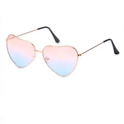 Розови очила със сърца