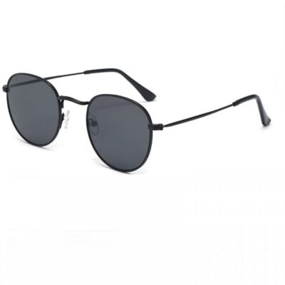 Стилни черни слънчеви очила
