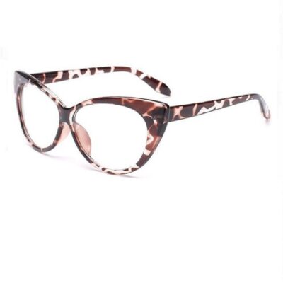 Комфорт и стил с прозрачни очила