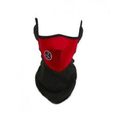 Дишаща маска с дупки и отвор за носа