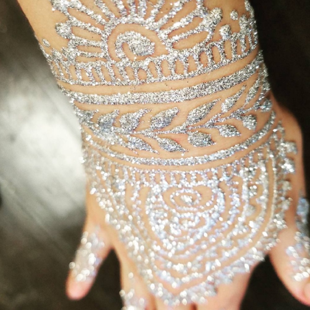 Къна с брокат за усилване на ефекта 2 Къна с брокат за усилване на ефекта - Image 2