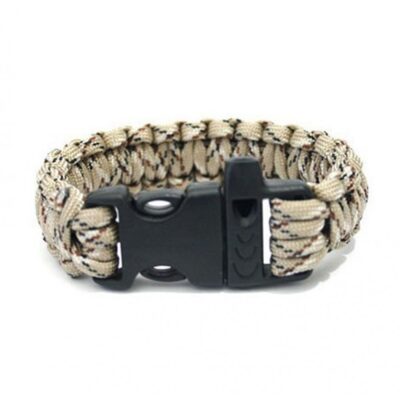 Гривна със свирка в катарамата